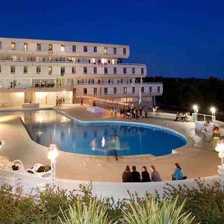 Hotel Delfin Plava Laguna 2*