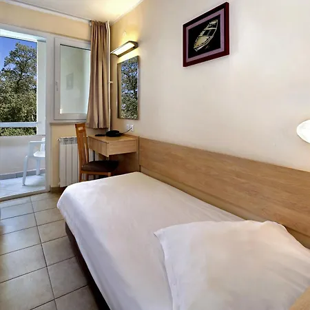 Delfin Plava Laguna Hotel 2*