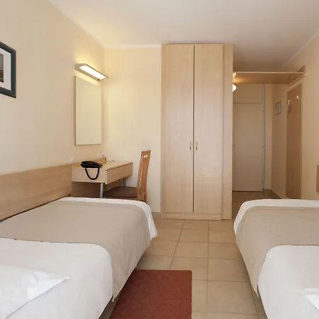 Delfin Plava Laguna 2* Mugeba