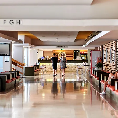 Hotel Delfin Plava Laguna 2*