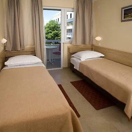 Hotel Delfin Plava Laguna Mugeba