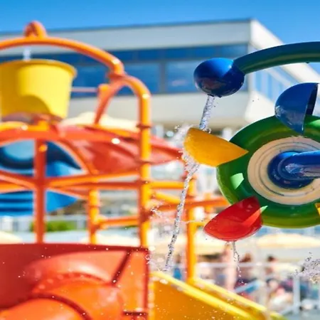 Delfin Plava Laguna 2*