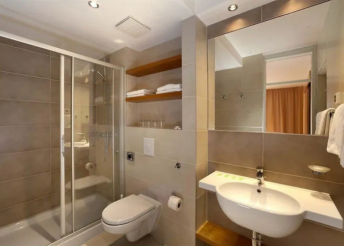 Delfin Plava Laguna 2* Mugeba