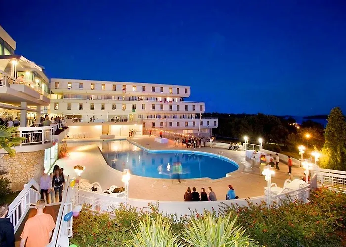 Delfin Plava Laguna 2* Mugeba