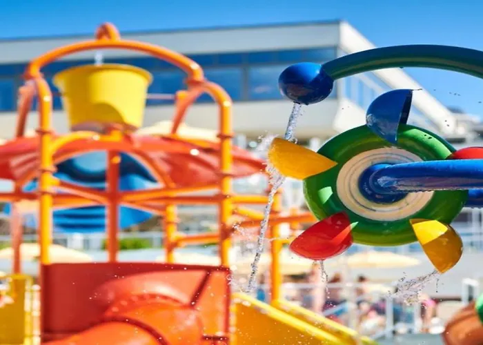 Delfin Plava Laguna 2*